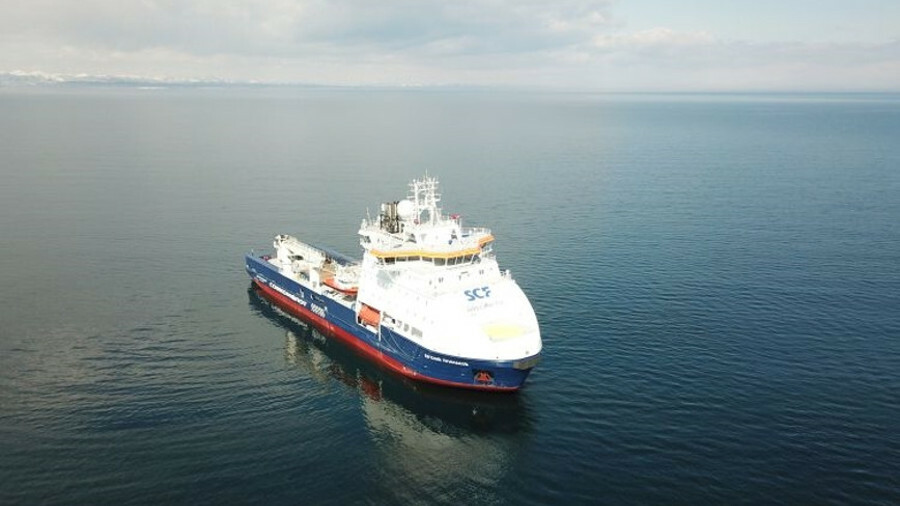 Riviera - Opinion - Icebreaker Yevgeny Primakov takes vessel of the year