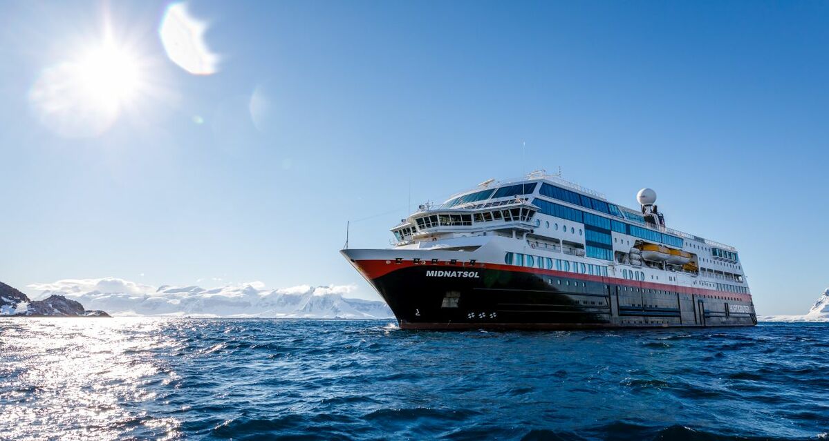 Hurtigruten to transform vessel trio to battery-hybrid