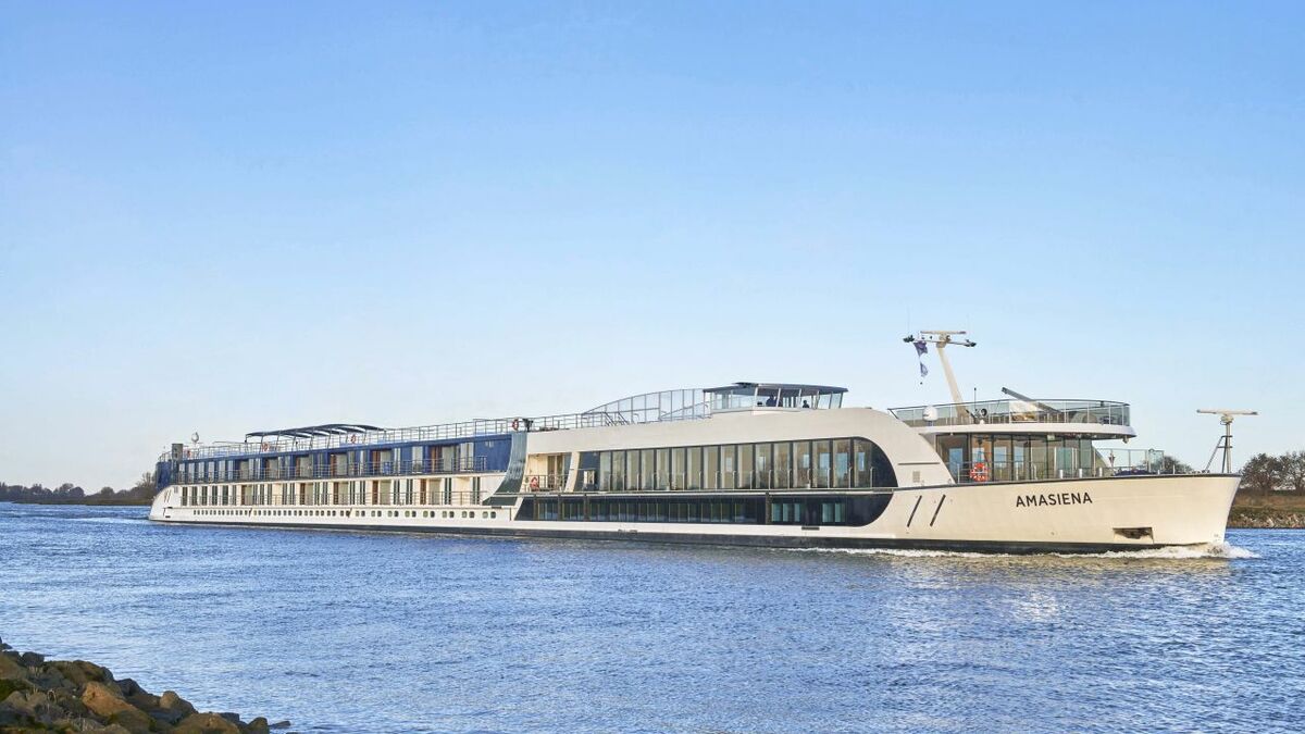 River cruise: cautious expansion and larger vessels