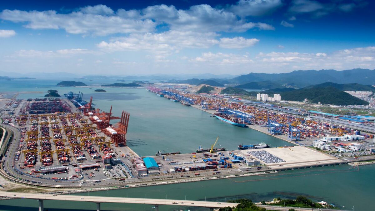 Busan is aiming to improve its transhipment competitiveness 