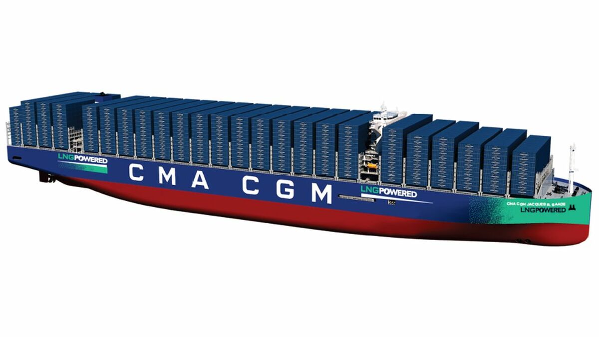 Cutaway shows the bunker tank below the accommodation (credit : CMA CGM)