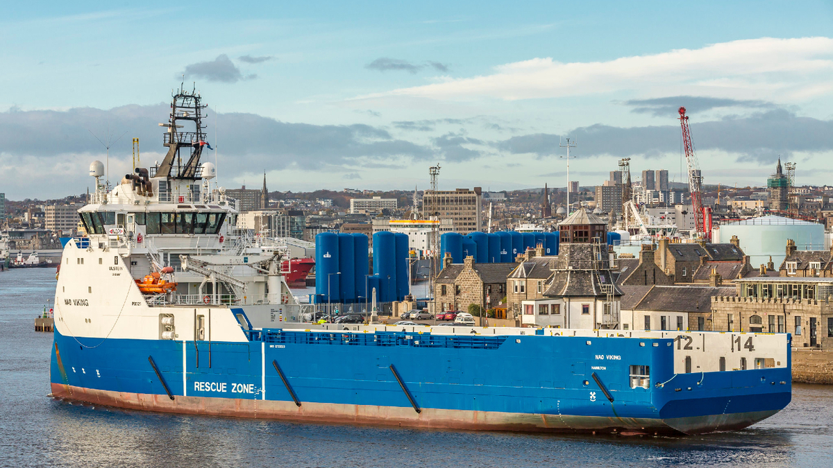 Hermitage Offshore secures high bids in sale of PSVs, crew boats