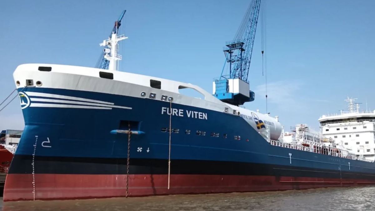 Fure Viten takes on LNG fuel in Canada