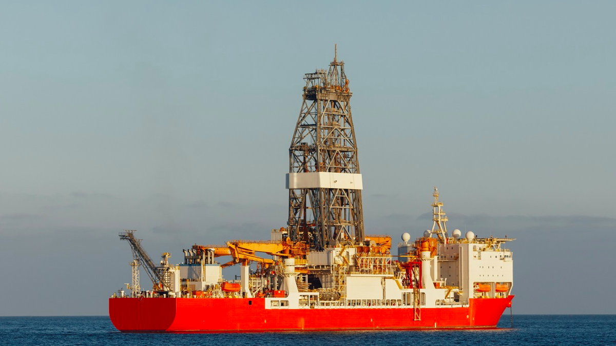 Rigmarket Deepwater Deepwater market suddenly has a pulse | WorkBoat