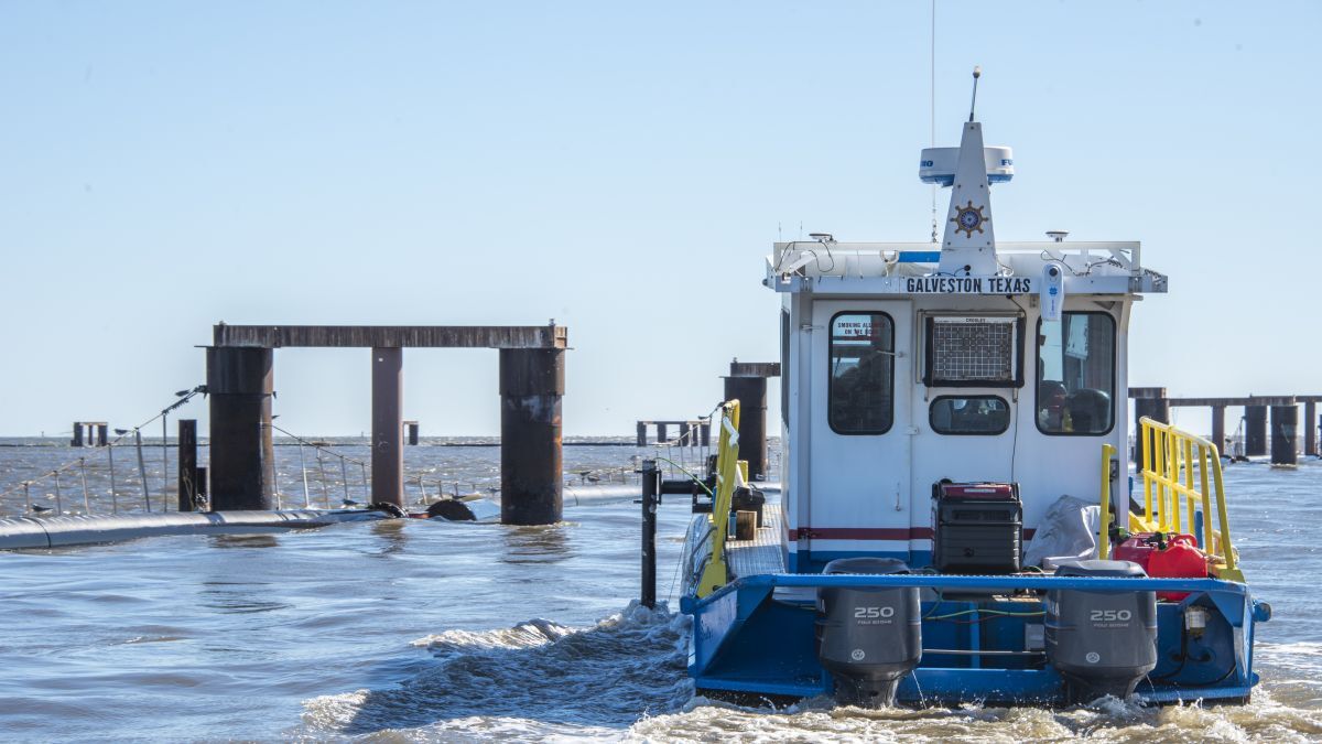 A response survey vessel deploys a sonar system to create multi-dimensional imagery of the seafloor (source: UC)