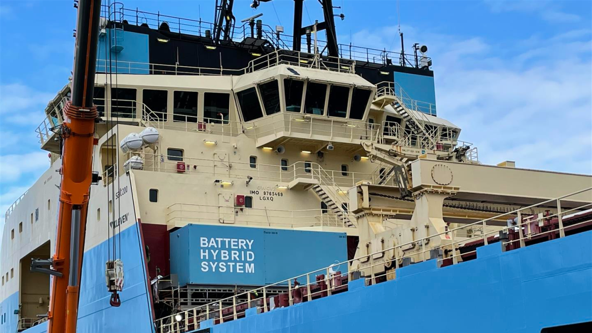 Riviera News Content Hub World's first hybridelectric AHTS vessel