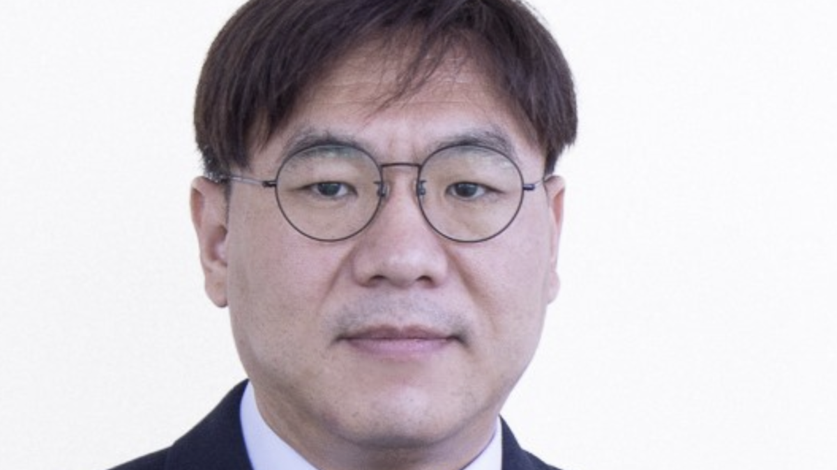 KR chief surveyor Hyung-min Cho (source: Korean Register) 