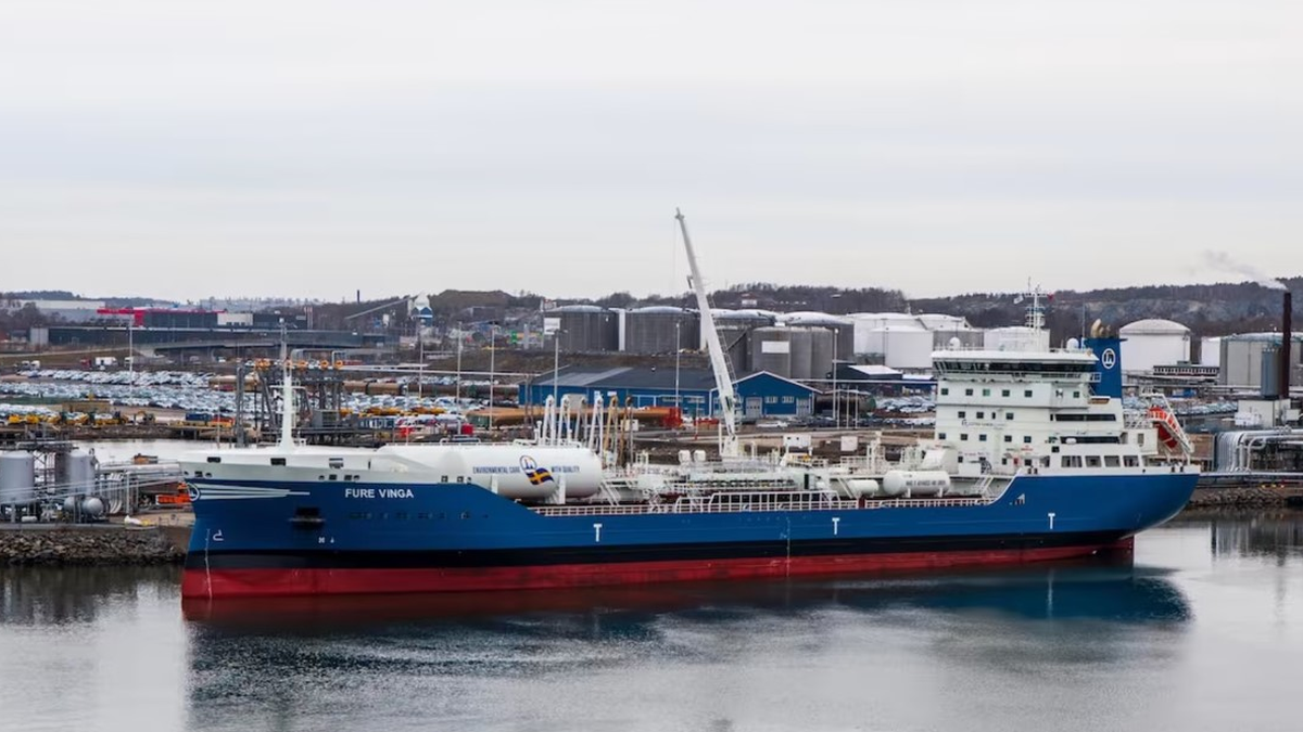 Furetank product/chemical tanker in a European port 