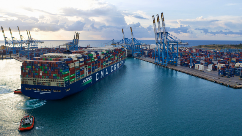 CMA CGM nears order for up to 10 LNG dual-fuel 22,000-TEU ships
