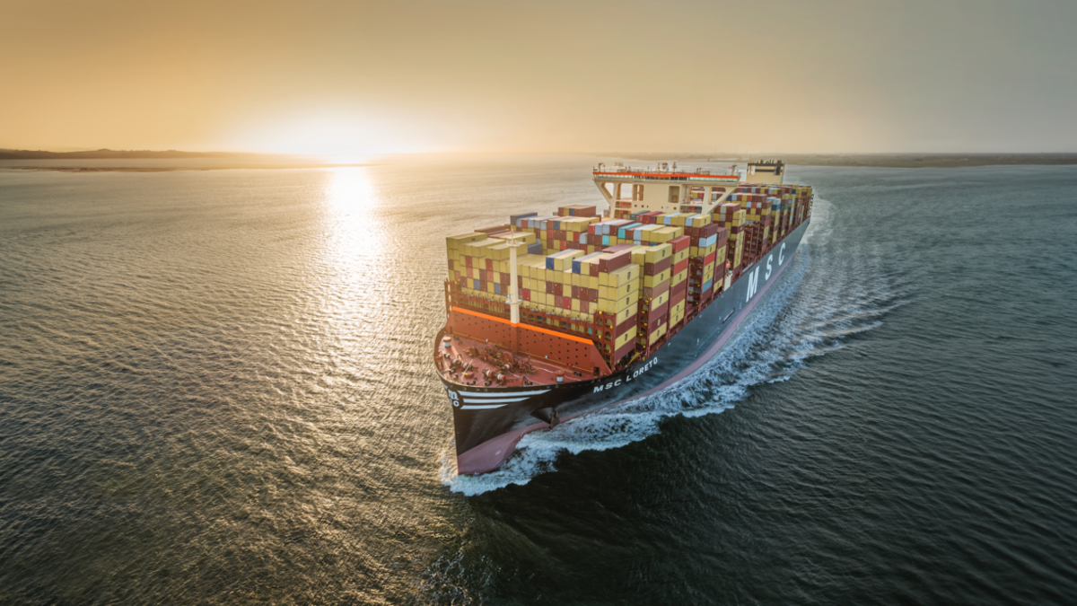 Container Ships Lead the Charge in Alternative-Fuelled Vessel Orders