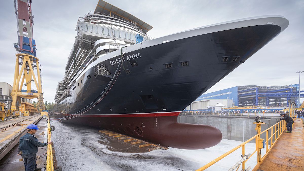 Cunard connects entire fleet to shore power
