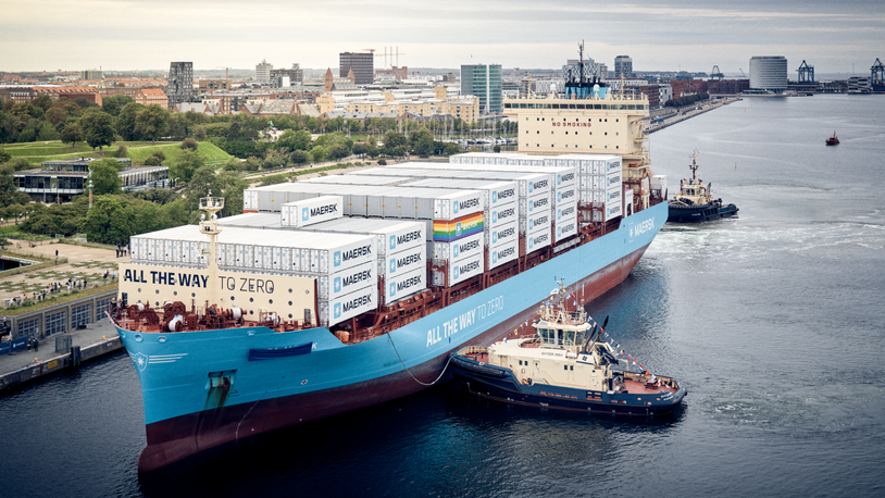 Advancing Maritime Transport: Case Studies on Hydrogen Fuel Cells in Shipping Industry