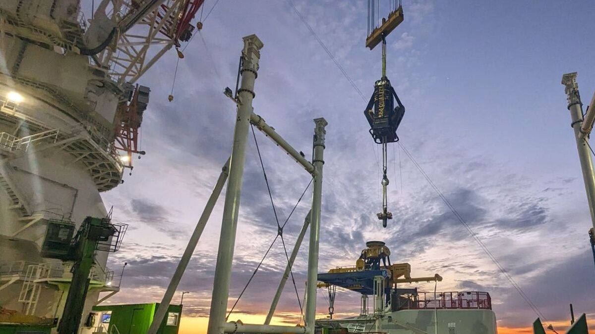 Heave compensation system enables &lsquo;in-air&rsquo; control of Vineyard Wind components