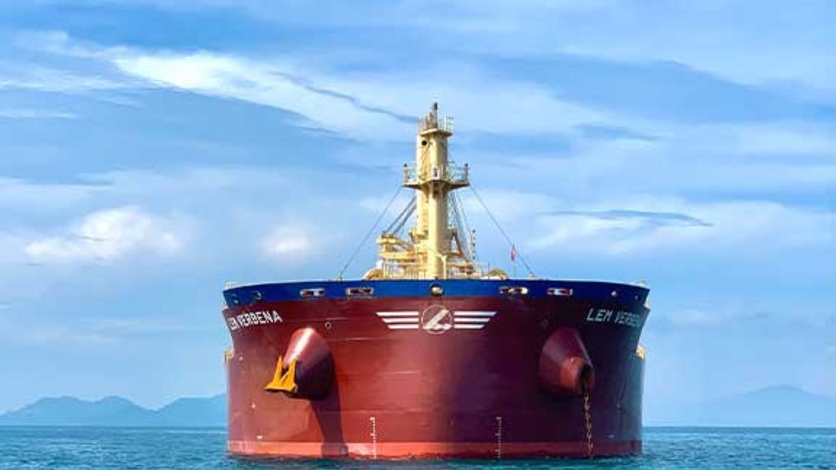 Riviera - News Content Hub - Lemissoler Navigation chooses methanol; K ...