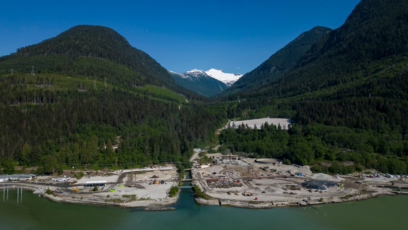 North American LNG projects face setbacks; SIGTTO issues LCO2 carriage guide