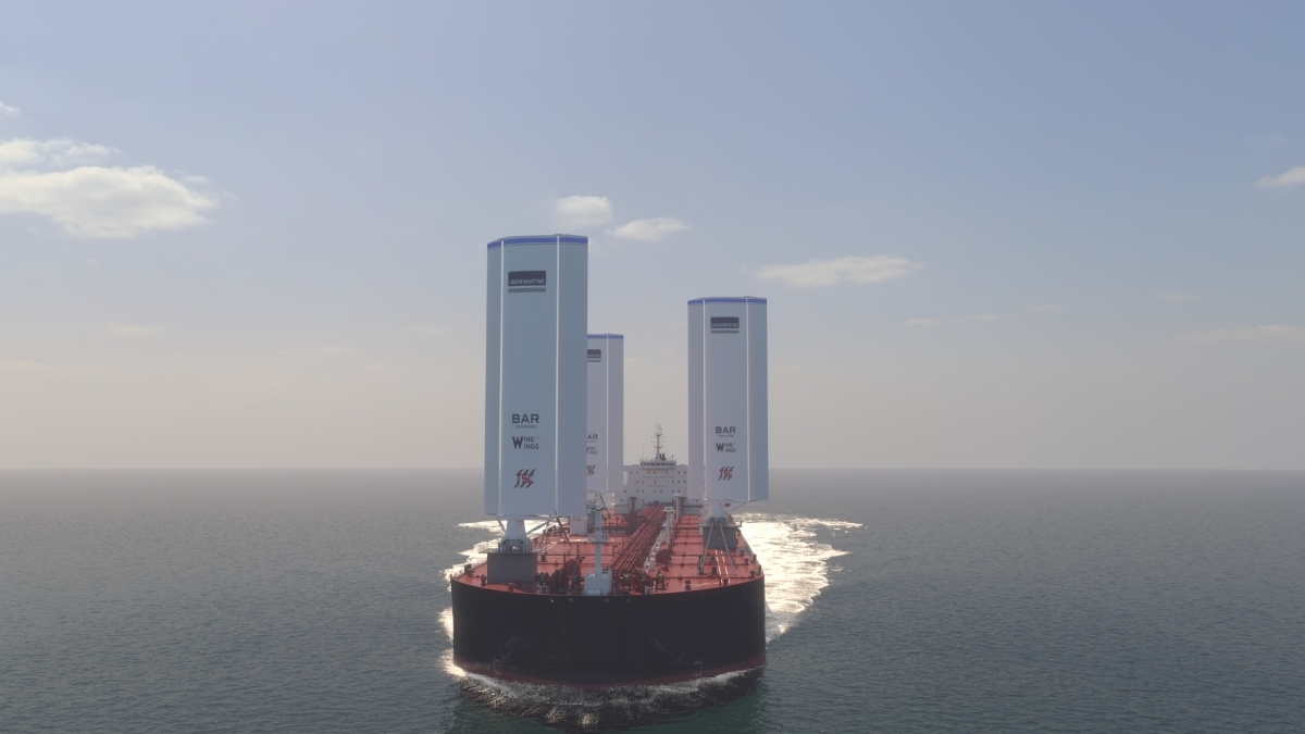 Union Maritime LR2 tanker with BAR Tech WindWings - bow shot (source Union Maritime) 1200w.jpg