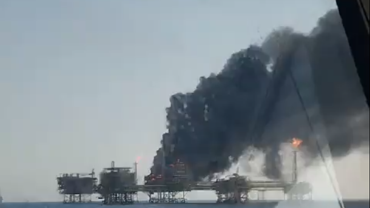 One fatality, multiple injuries in fire on Pemex platform