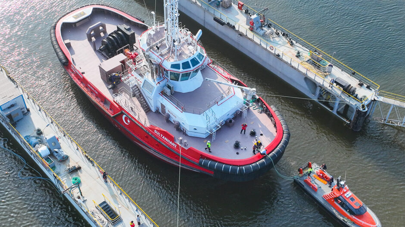 World’s first LNG tractor tug with VSP propulsion launched