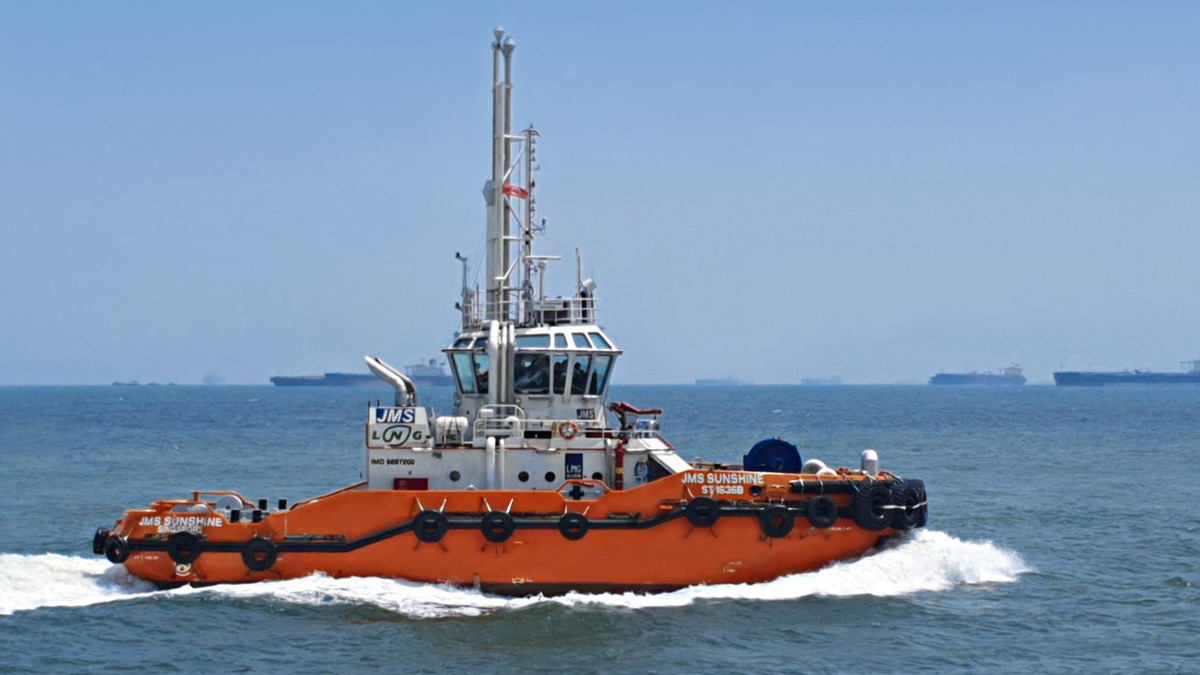 First LNG tugboat with mtu hybrid system enters operation 