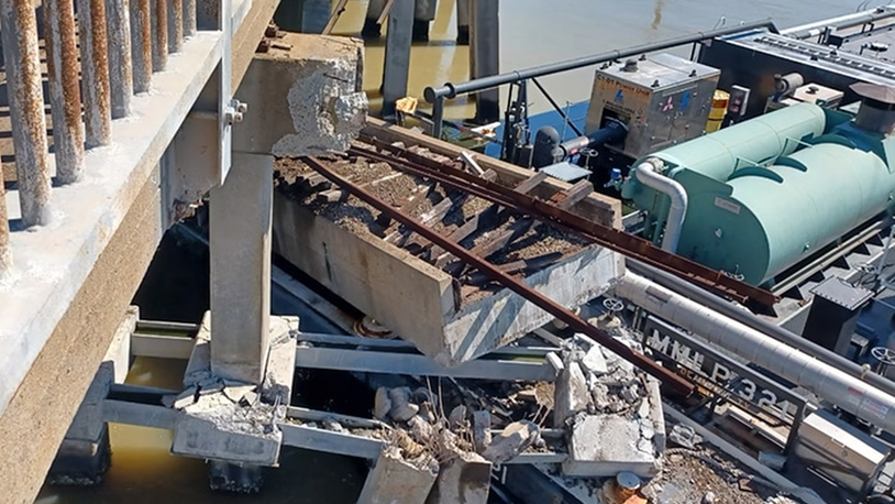 Salvage, oil response teams react to barge-bridge crash