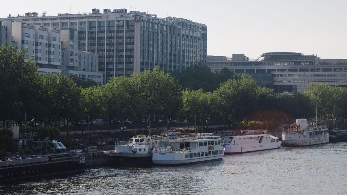 Seine river cruise boat electrified ahead of Paris Olympics