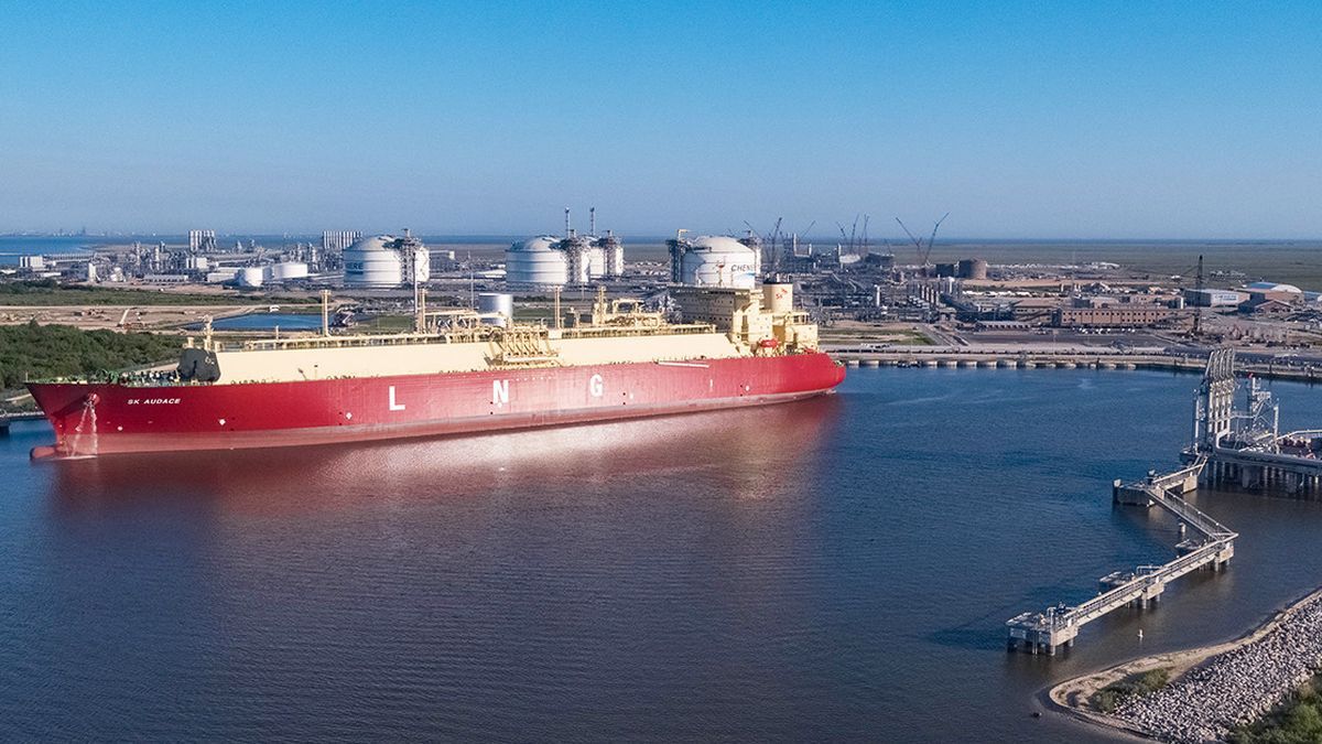Cheniere secures strategic LNG deal