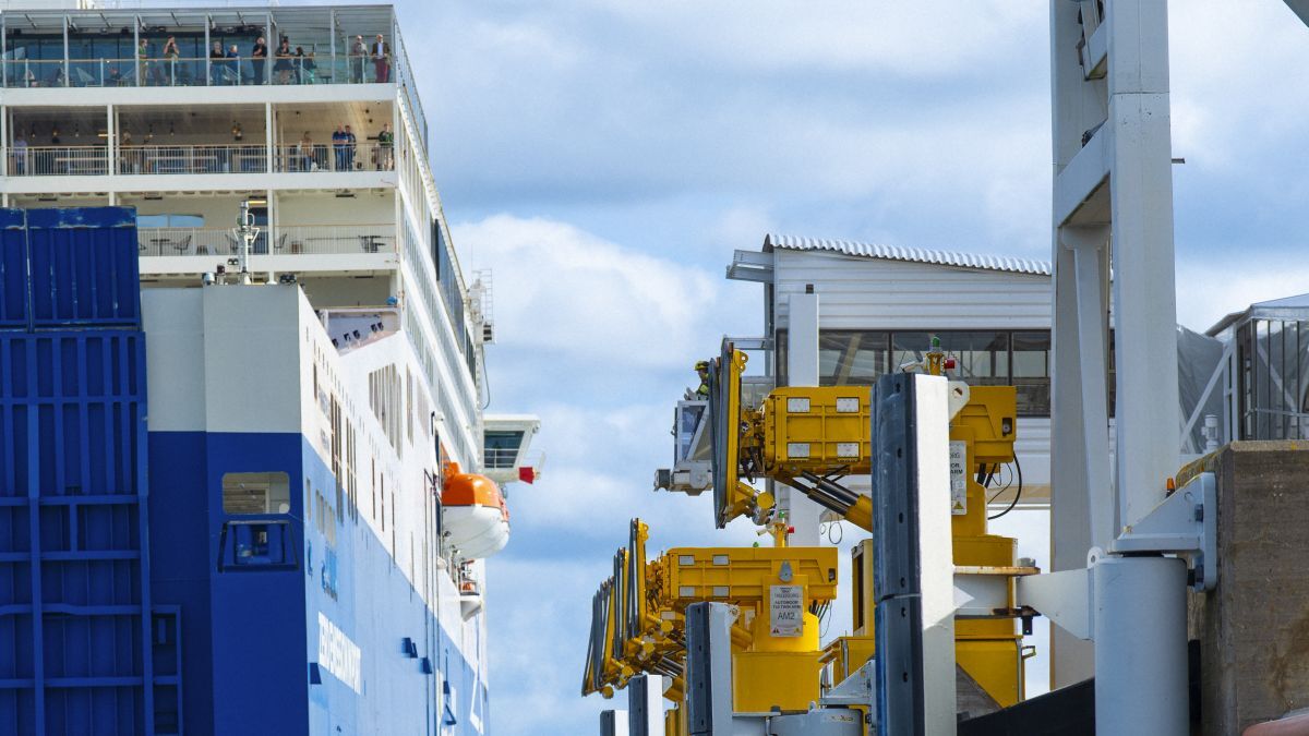 Smart technology anchors the future of container shipping