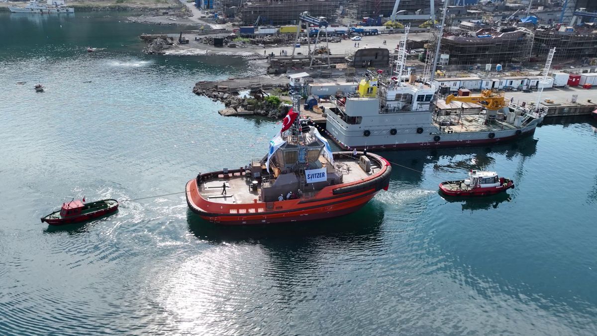 ER159_Med_Marine_Svitzer_escort_tug_launch.jpg