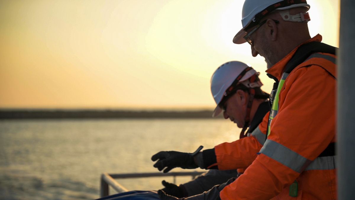 IMS_crew_working_on_a_vessel_delivery_BajamarExpress_DrewMalcolm_1.jpg