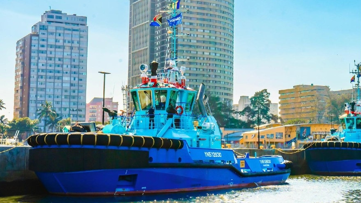 Two_of_Transnet_tugboats_arrived_in_Duban_port_South_Africa