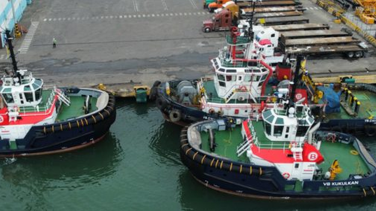 Boluda_3_tugs_in_Honduras_Port_Cortes