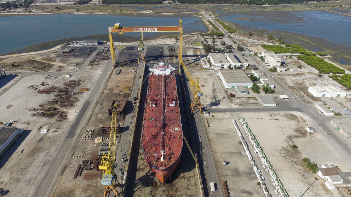 Teekay_Tankers_vessel_in_dry_dock_(source_Teekay_Tankers)webzhgf.png Teekay_Tankers_vessel_in_dry_dock_(source_Teekay_Tankers)webzhgf.png