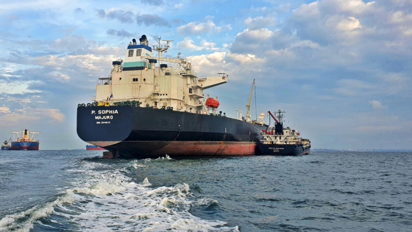 Greek owner to retain Aframax after FPSO conversion plan falls through