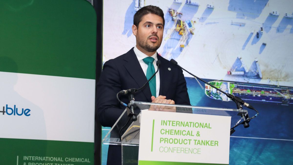 Tanker shipping weighs up alternative fuels, nuclear options
