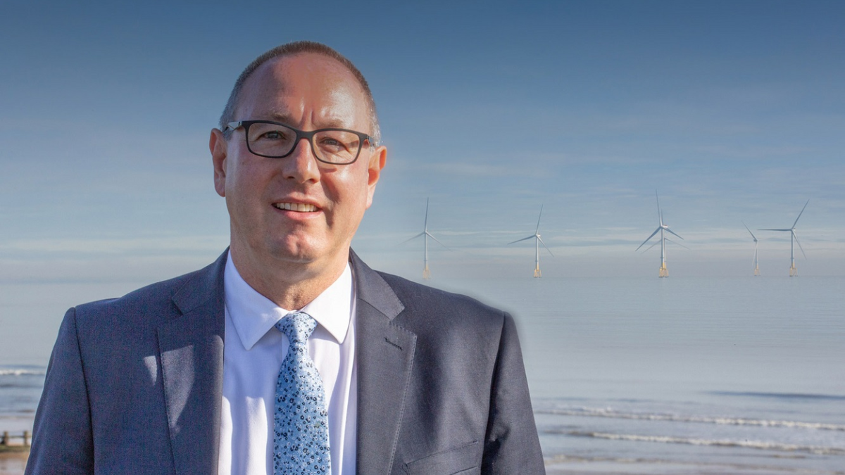 Robert Gordon University issues UK offshore jobs warning