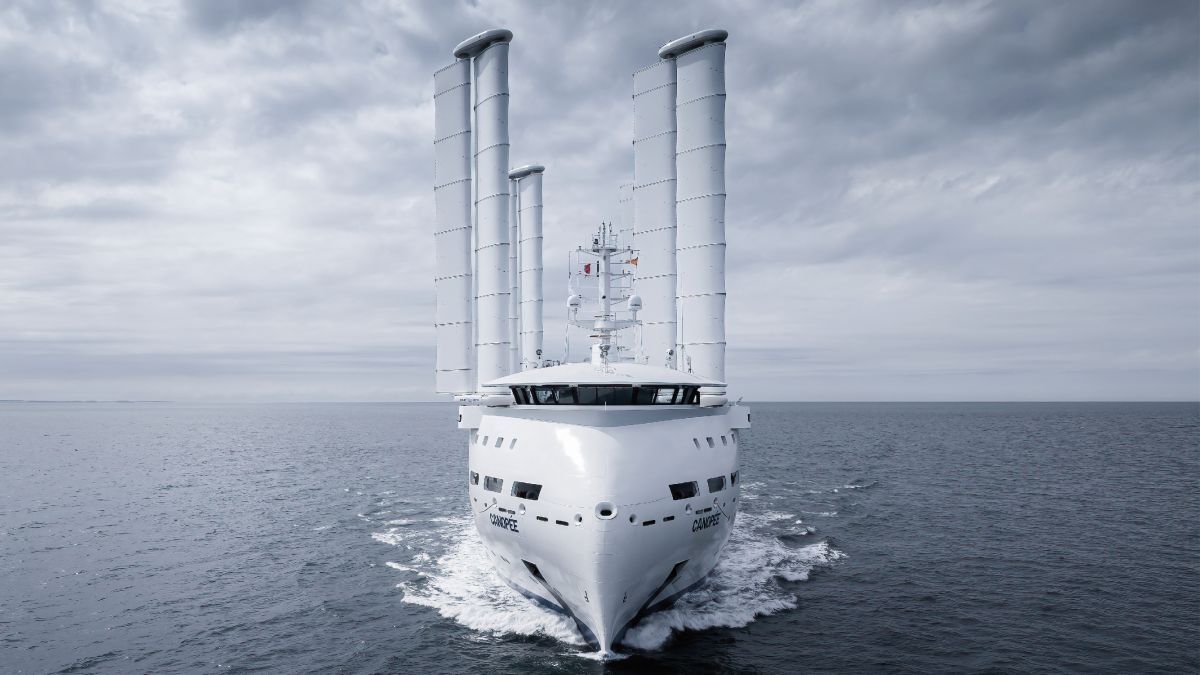 Award-winning hybrid cargo ship saves 5.2 tonnes of fuel daily over two years