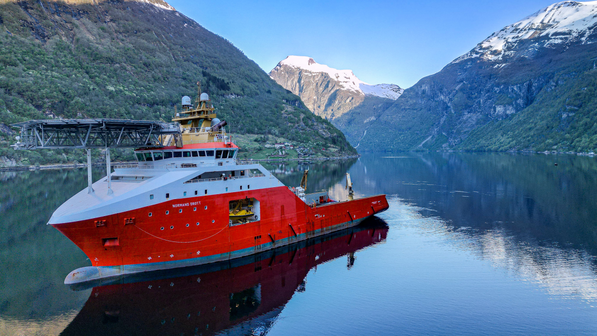 Solstad vessel Normand Droit sailing in Norwegian fjord