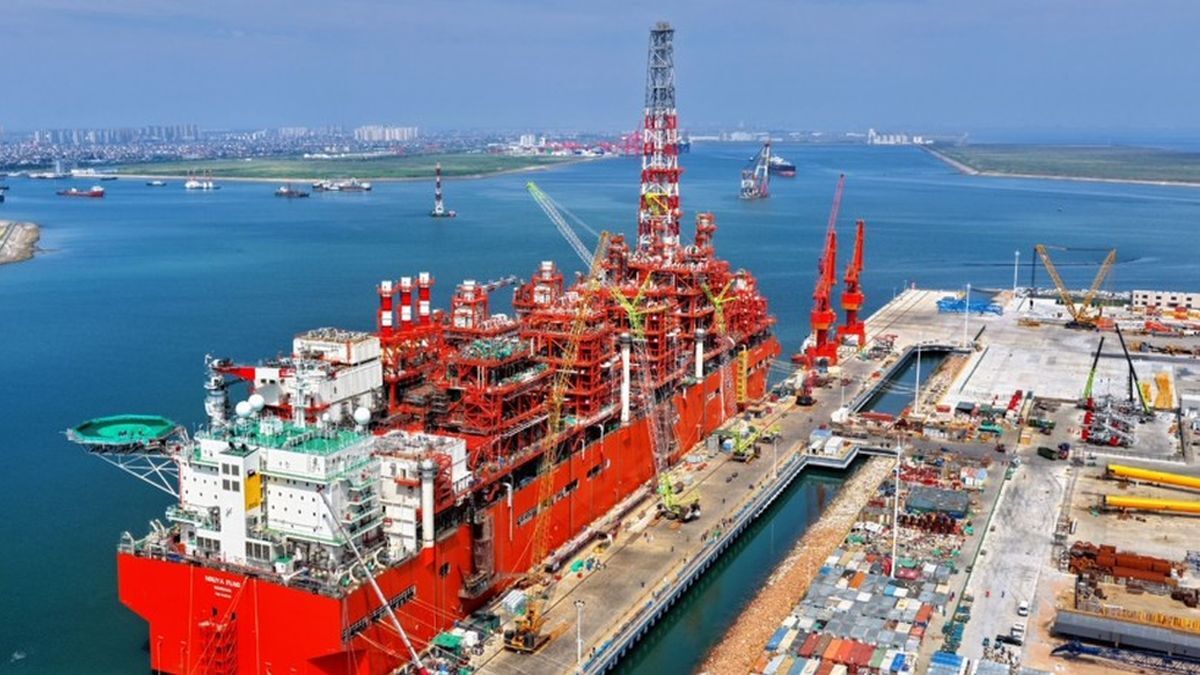 Eni prepares Nguya FLNG for Congo LNG's Phase 2 launch