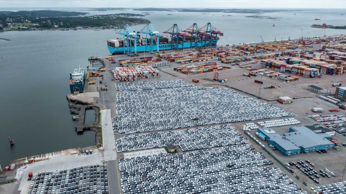 Shore power electrifies the container terminal sector
