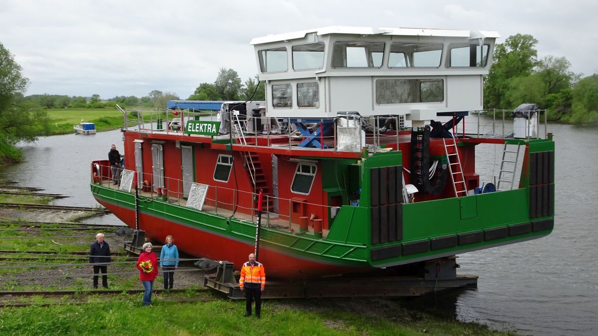 Batteries with hydrogen an option for pusher tugs