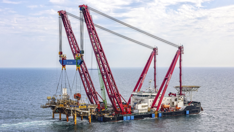 Eni's Hewett decommissioning reaches halfway mark