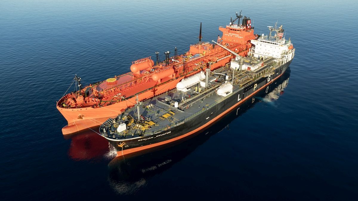 Orderbook tilts to alt-fuel as deliveries rise