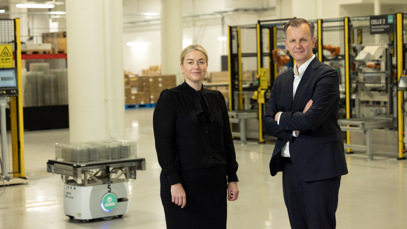 Shipowner, bank and climate NGO back maritime battery builder's expansion