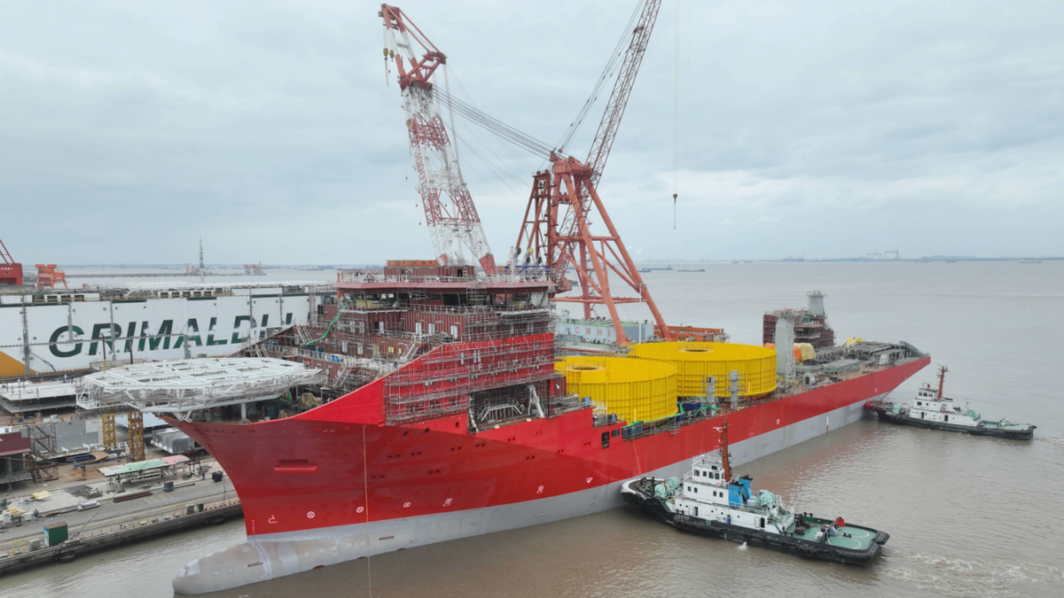 First of two cable-lay vessels that will be the world’s largest launched in China 