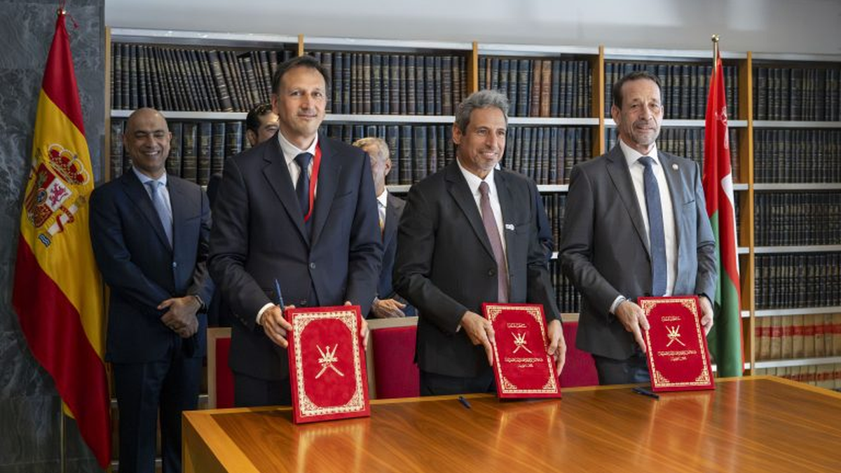 Oman inks MoU with Spain's Naturgy on LNG supply, LNG carrier newbuild