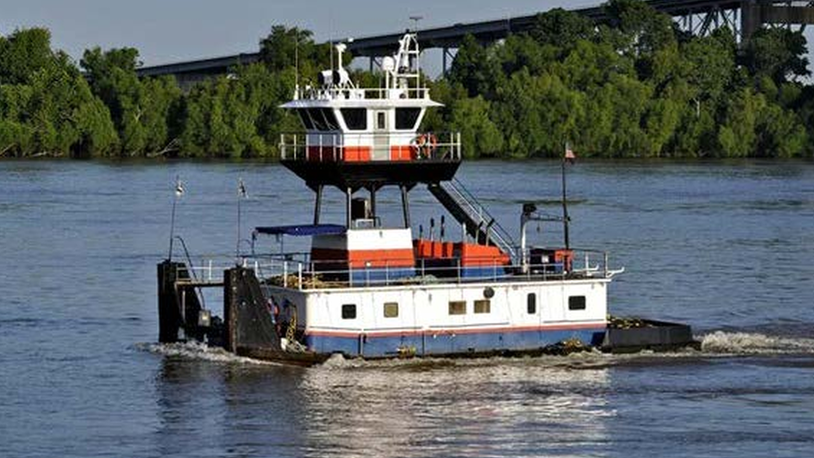 Flooding through hatch, watertight bulkhead causes towboat to sink
