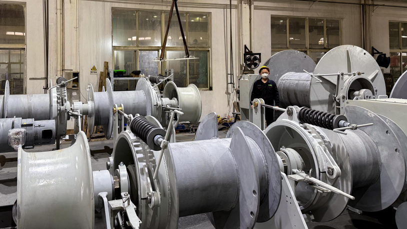 Deck machinery needs enhanced coatings for ship towage