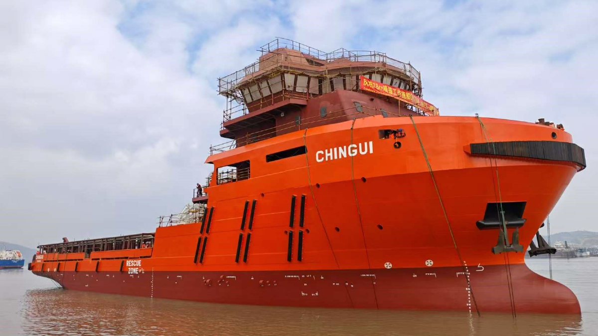 Newbuild anchor handler for undisclosed owner launched in China