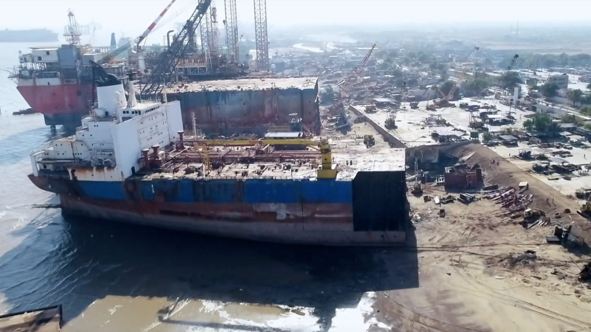 Dirty tanker market earnings hold while clean markets cool