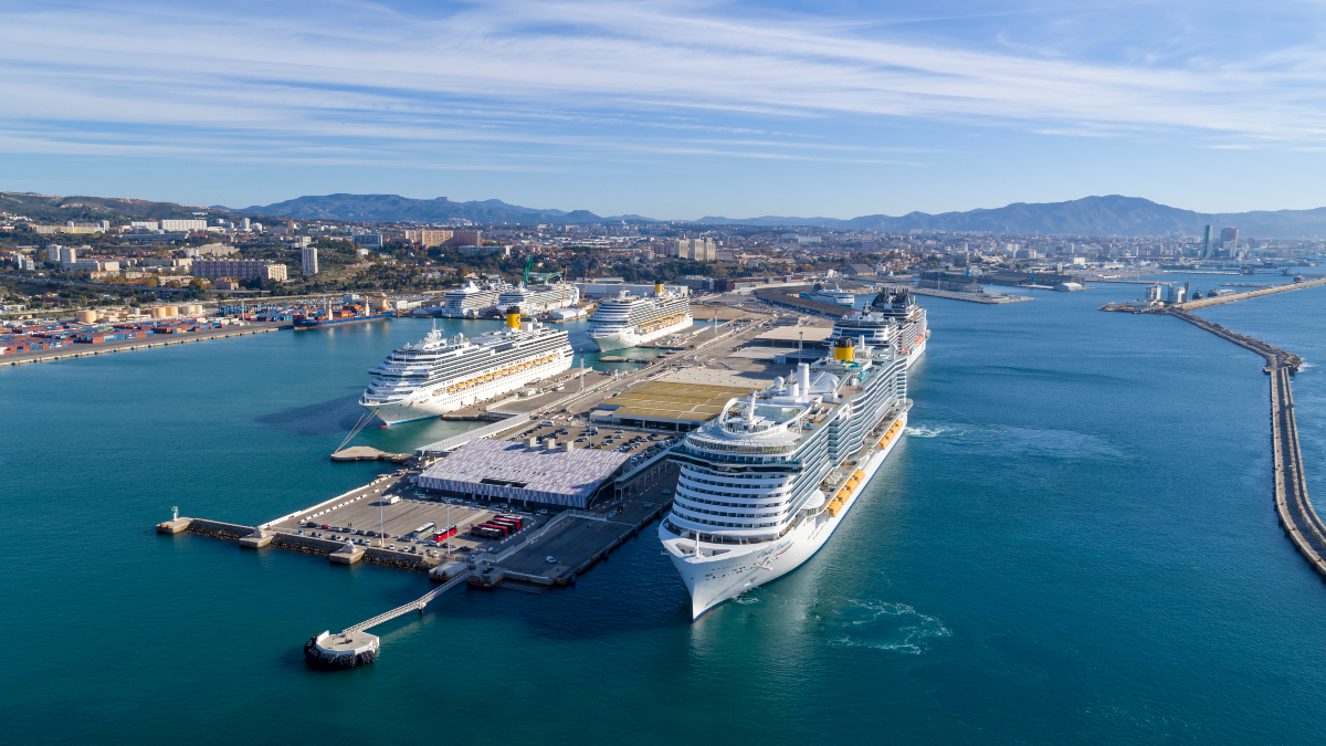 An expanded Marseille-Fos can provide shore power for three giant cruise ships simultaneously (source: Marseille Fos)